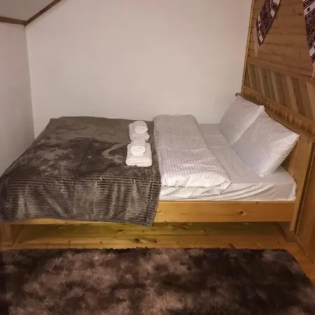 Chata Поліна Mykulyčyn
