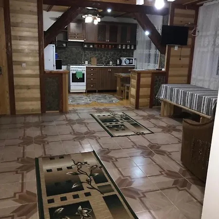 Поліна Chata