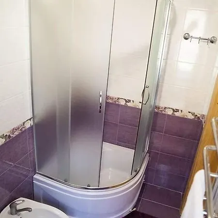 Поліна Mykulyčyn
